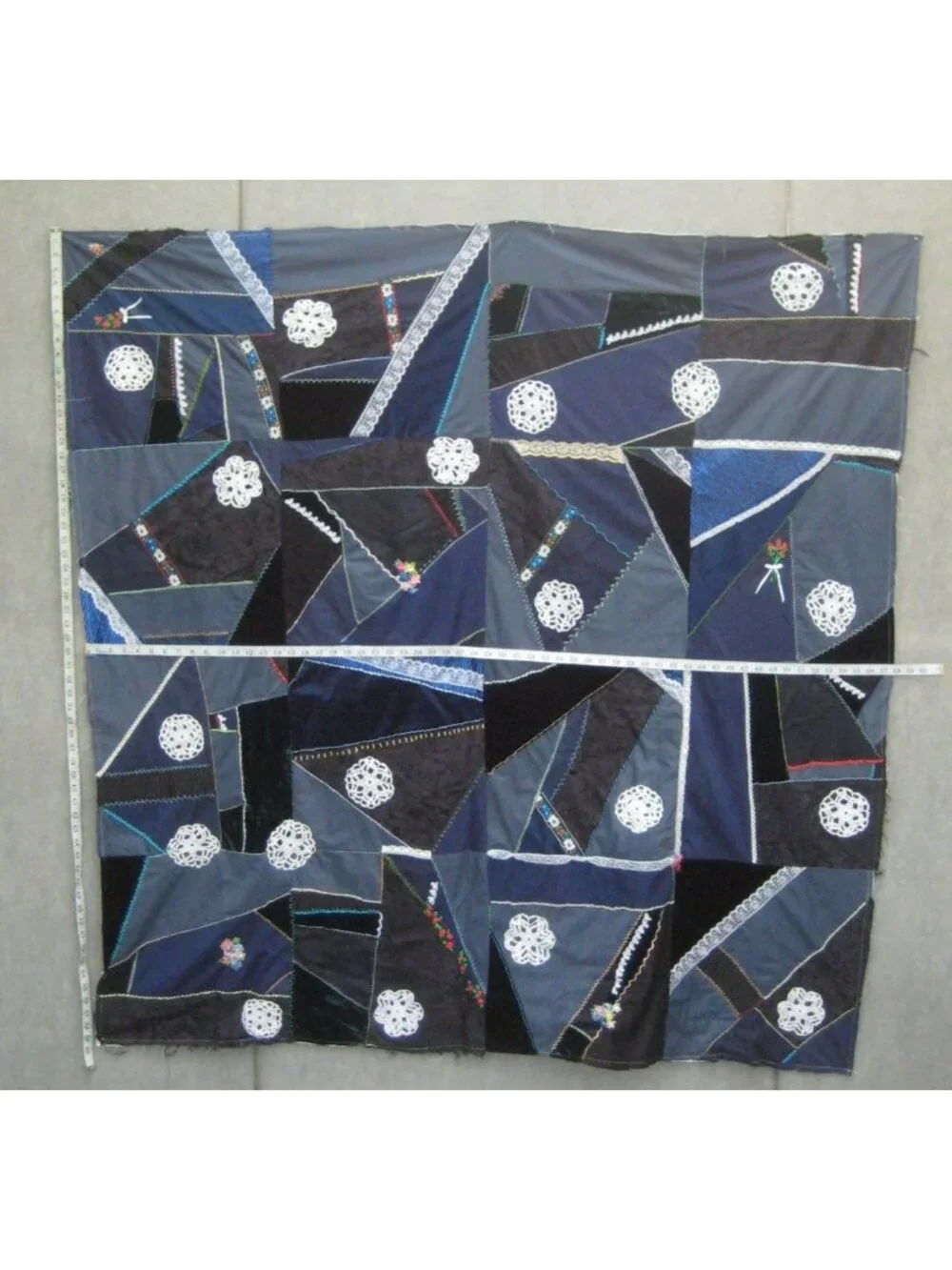 Patchwork Machine Stitch Embrodier Unfinished Crazy Quilt Hand Crafted Fabric
